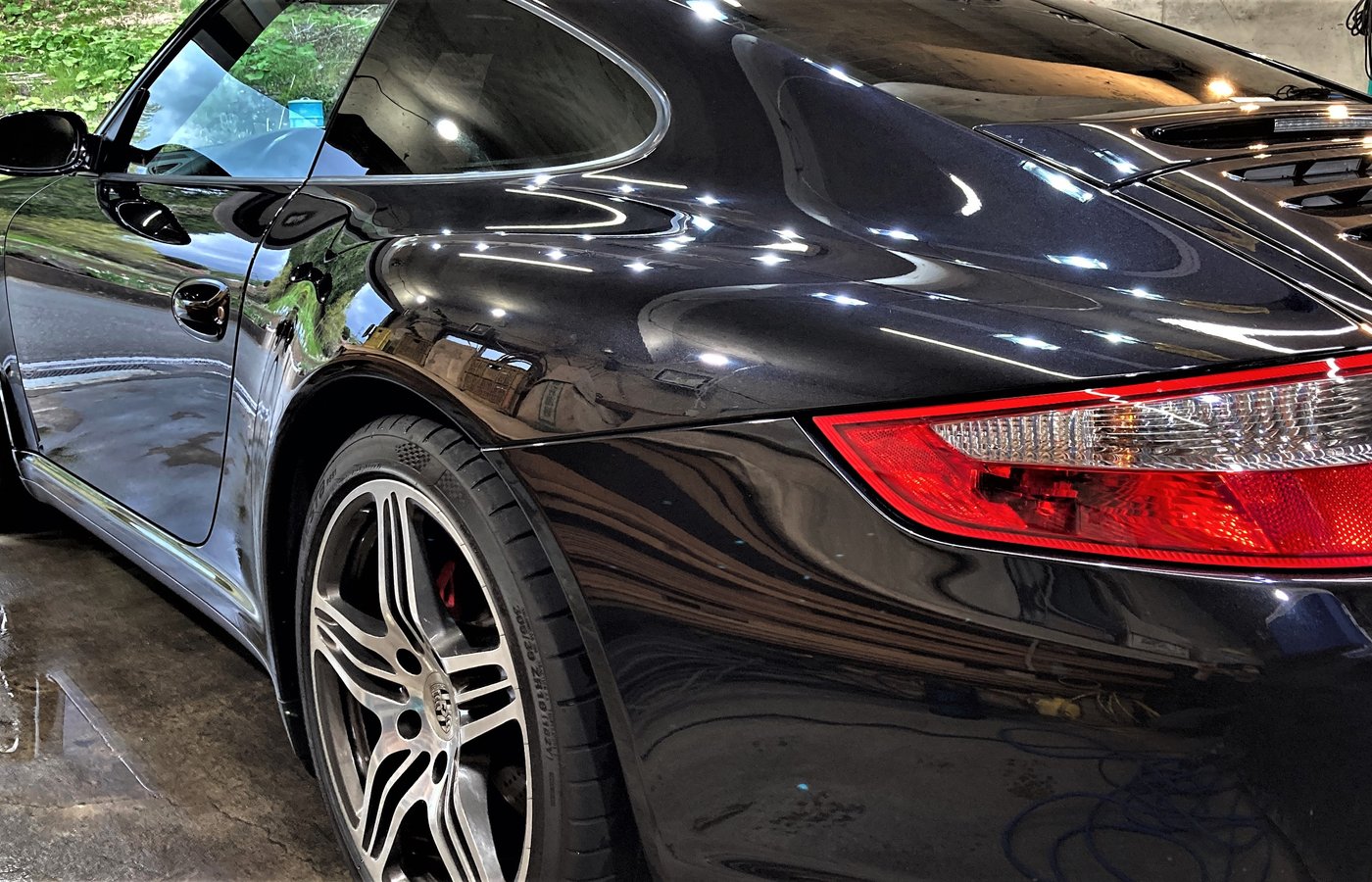 静岡県富士市のGARAGE ETERNALがガラスコーティングしたポルシェ