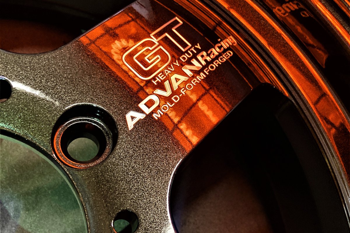 静岡県富士市のGARAGE ETERNALのホイールコーティング焼き付け