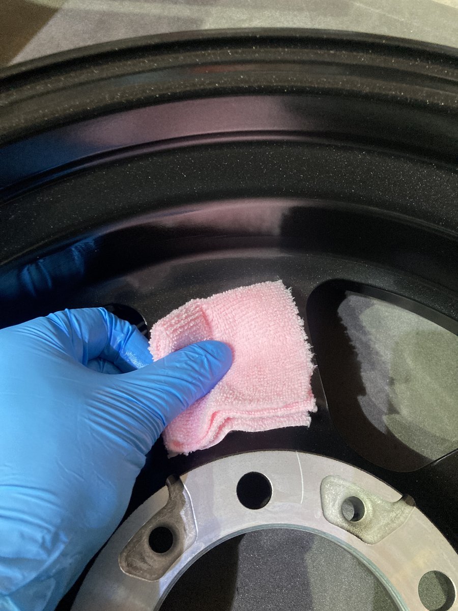 静岡県富士市のGARAGE ETERNALのホイールコーティング裏まで施工